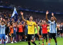 Torcedores vaiam Tite